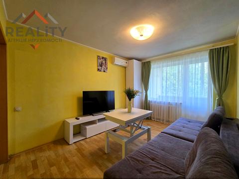 квартира за адресою Писаржевського вул., 8