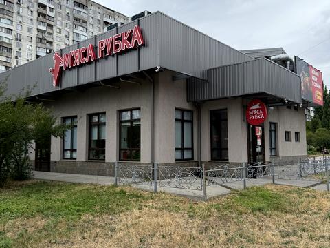комерційна за адресою Амвросія Бучми бульв., 10