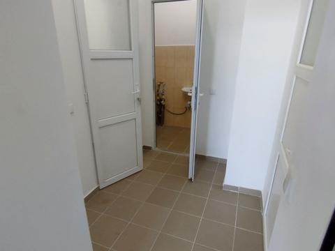 комерційна за адресою Богдана Хмельницького вул., 33а