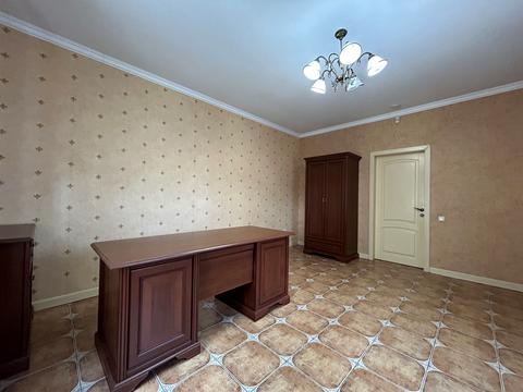 комерційна за адресою Івана Франка вул., 31