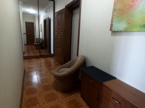квартира за адресою Раїси Окіпної вул., 8