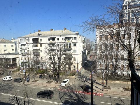 квартира за адресою Івана Мазепи вул. (Січневого Повстання), 12
