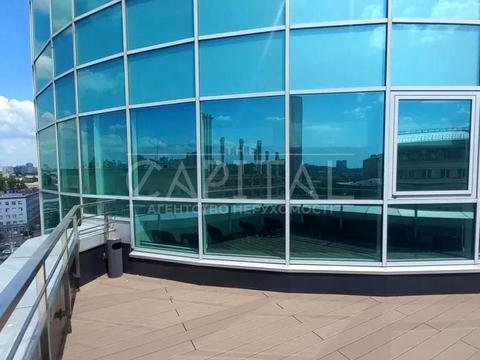 комерційна за адресою Жилянська вул., 118