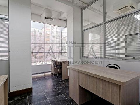 комерційна за адресою Казарменна вул. (Григорія Андрющенка), 4г