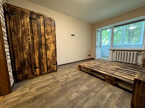 квартира за адресою Кленова вул., 1