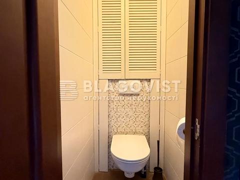 квартира за адресою Лариси Руденко вул., 7