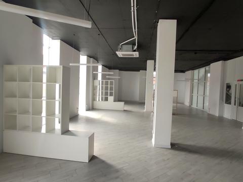 комерційна за адресою Проскурівського підпілля вул., 61