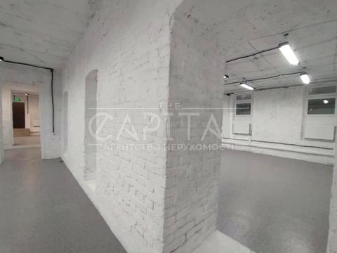 комерційна за адресою Івана Франка вул., 12