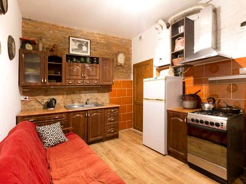 квартира за адресою Хорватська вул., 8