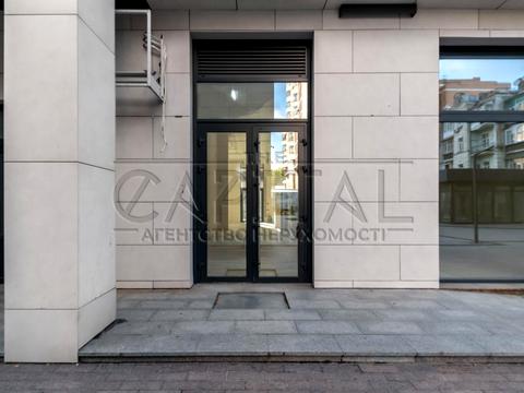 комерційна за адресою Бульварно-Кудрявська вул. (Воровського), 17