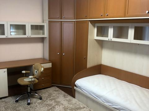 будинок за адресою Грушевського вул.