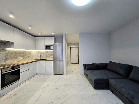 квартира за адресою Академіка Булаховського вул., 2