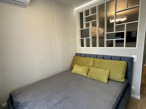 квартира за адресою Дніпровська набережна вул., 18-Б