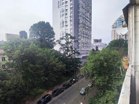 квартира за адресою Білоруська вул., 30-А