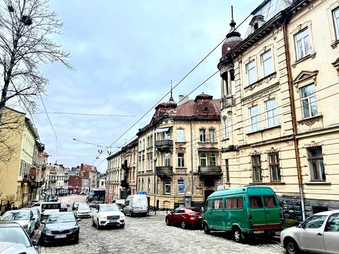 комерційна за адресою Стрийська вул., 5