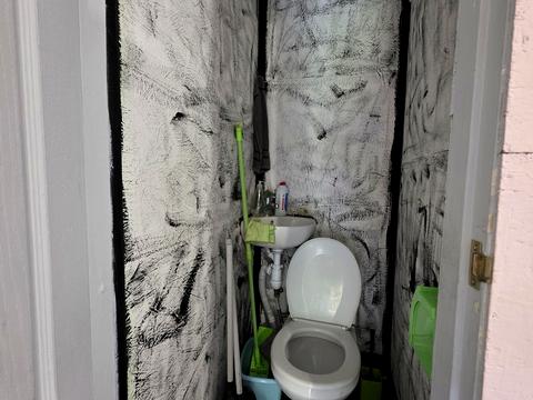 комерційна за адресою Симиренка вул., 12