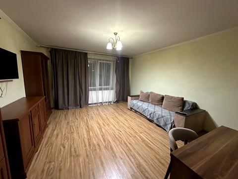 квартира по адресу Долгая ул., 20б