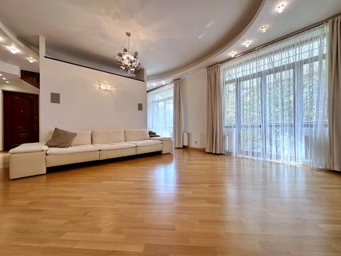 квартира по адресу Кубийовича ул., 27