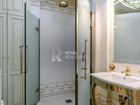 квартира за адресою Інститутська вул., 18