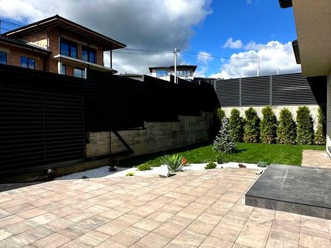 будинок за адресою Вишнева вул.