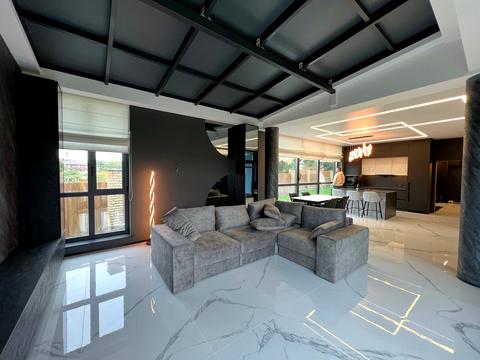 дом по адресу Алых Роз пер.