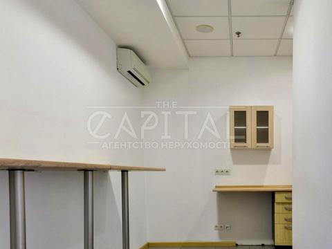 коммерческая по адресу Антоновича ул. (Горького), 120