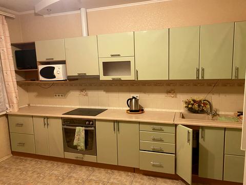 квартира по адресу Александра Мишуги ул., 2