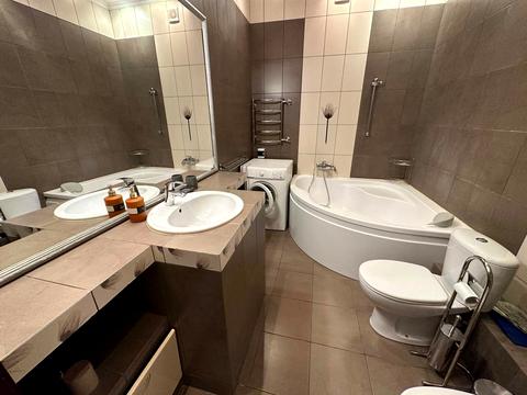 квартира за адресою Лондонська вул. (Пітерська), 2
