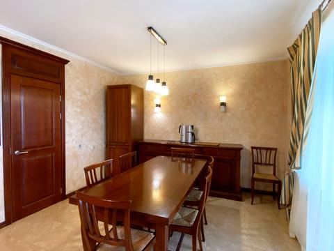 квартира за адресою Ревуцького вул., 5
