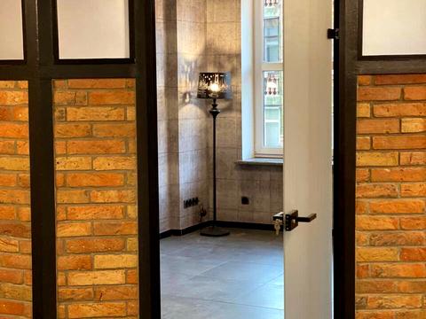 комерційна за адресою Дмитра Яворницького просп. (Карла Маркса), 72-Б