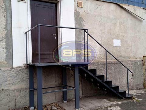 коммерческая по адресу Новомосковська, 5