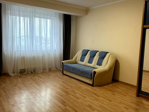 квартира за адресою Тичини, 2