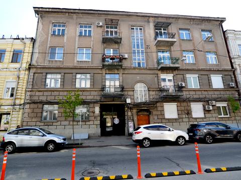 комерційна за адресою Рейтарська вул., 11