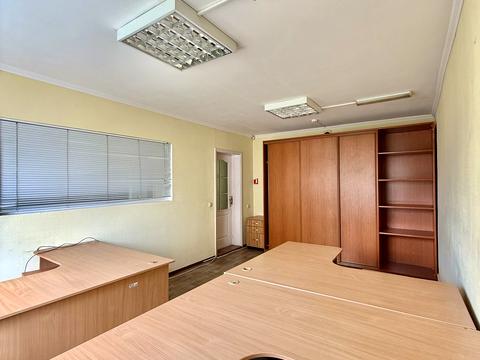 комерційна за адресою Голосіївська вул., 7