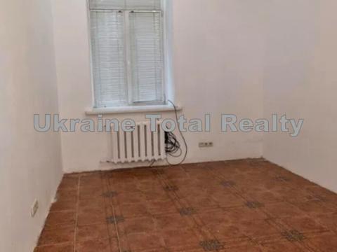 квартира за адресою Набережно-Хрещатицька вул., 7-Б