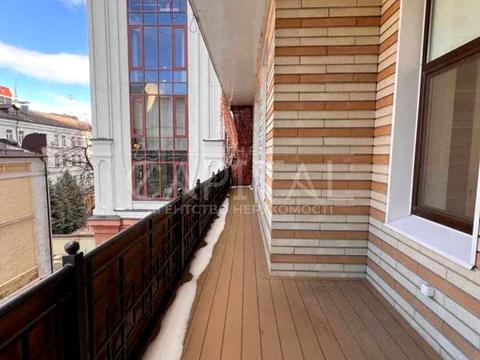 коммерческая по адресу Владимирская ул., 1