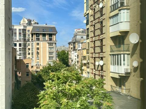 квартира за адресою Назарівська вул. (Вєтрова), 7-Б