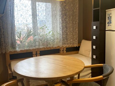 квартира за адресою Братів Зерових вул. (Червонопартизанська), 14-Б