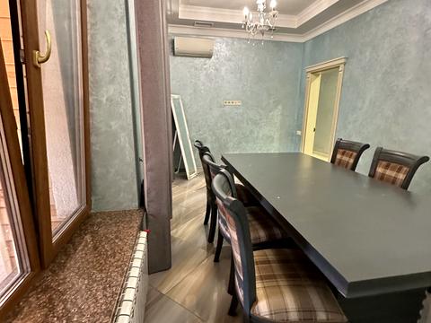 комерційна за адресою Шевченка вул., 61 з