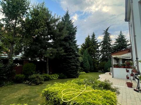 будинок за адресою Центральна вул.