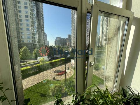 комерційна за адресою Андрія Верхогляда вул. (Михайла Драгомирова), 16
