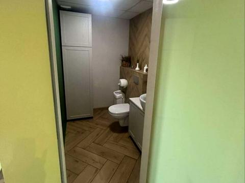 комерційна за адресою Петлюри вул. (Купріна), 59а