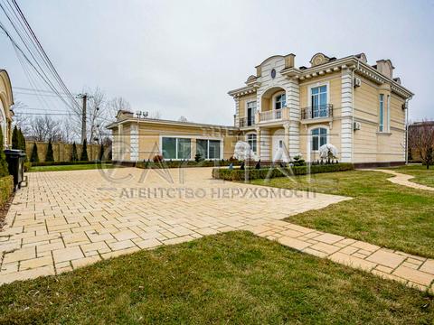 будинок за адресою Вишнева вул.