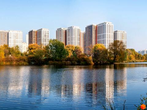 комерційна за адресою Дніпровська набережна вул., 18-А
