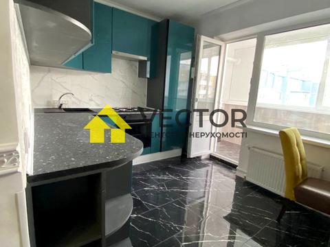 квартира за адресою Сергія Параджанова вул., 9