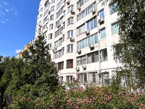 квартира за адресою Тополина вул., 16