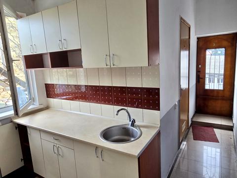 комерційна за адресою Велика Арнаутська вул., 61