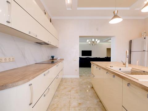 будинок за адресою Бориса андрєєва