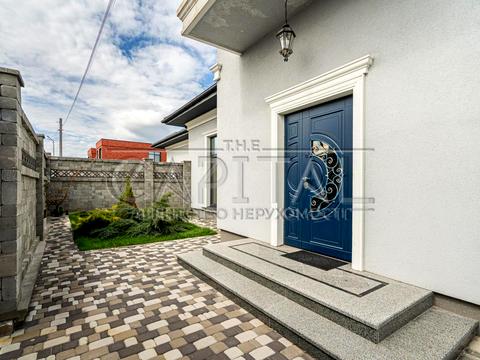 будинок за адресою с. Нові Петрівці, Щаслива вул., 2