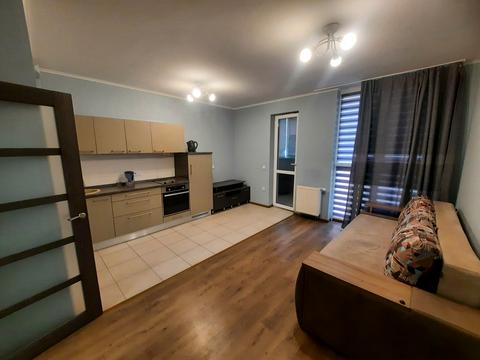 квартира за адресою Сім'ї Кульженків вул. (Петра Дегтяренка), 37